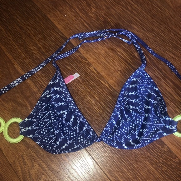 Victoria’s Secret Bikinis - Picture 5 of 5